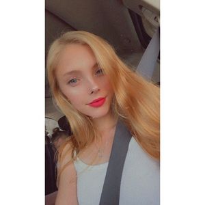 Meet your Posher, Lakisha